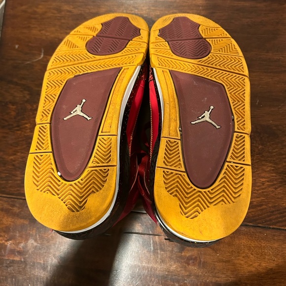 Jordan Sneakers - Picture 8 of 9